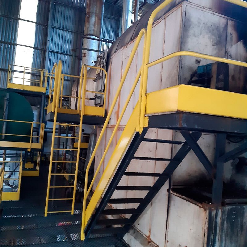 Caldeira Hbremer <br>• Capacidade: 10.000 kg/h <br>• Pressão: 10 bar