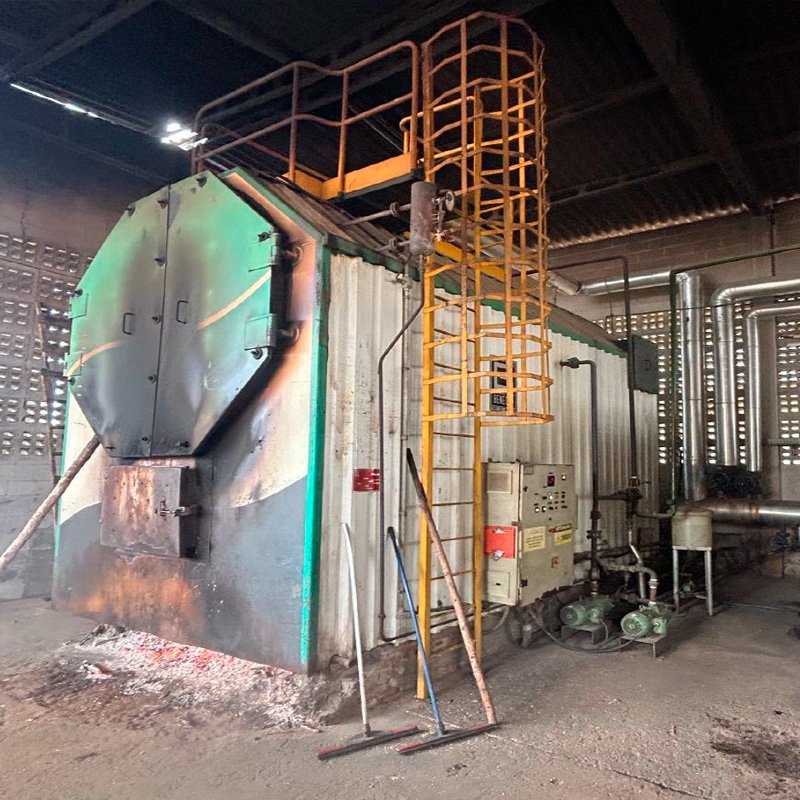 Caldeira Beneck <br>• Capacidade: 6.000 kg/h <br>• Pressão: 10 bar