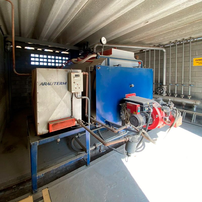 Caldeira Arauterm <br>• Capacidade: 3000 kg/h <br> • Pressão: 10 bar